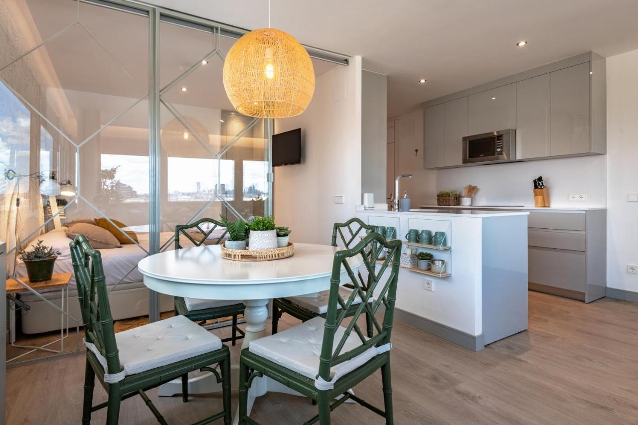 2 Bedrooms 1 Bathroom Furnished - Justicia - Incredible Views - Mintystay Madrid Exterior photo