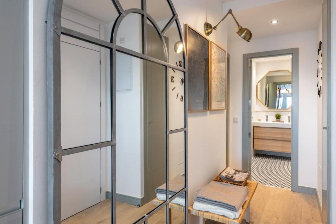 2 Bedrooms 1 Bathroom Furnished - Justicia - Incredible Views - Mintystay Madrid Exterior photo