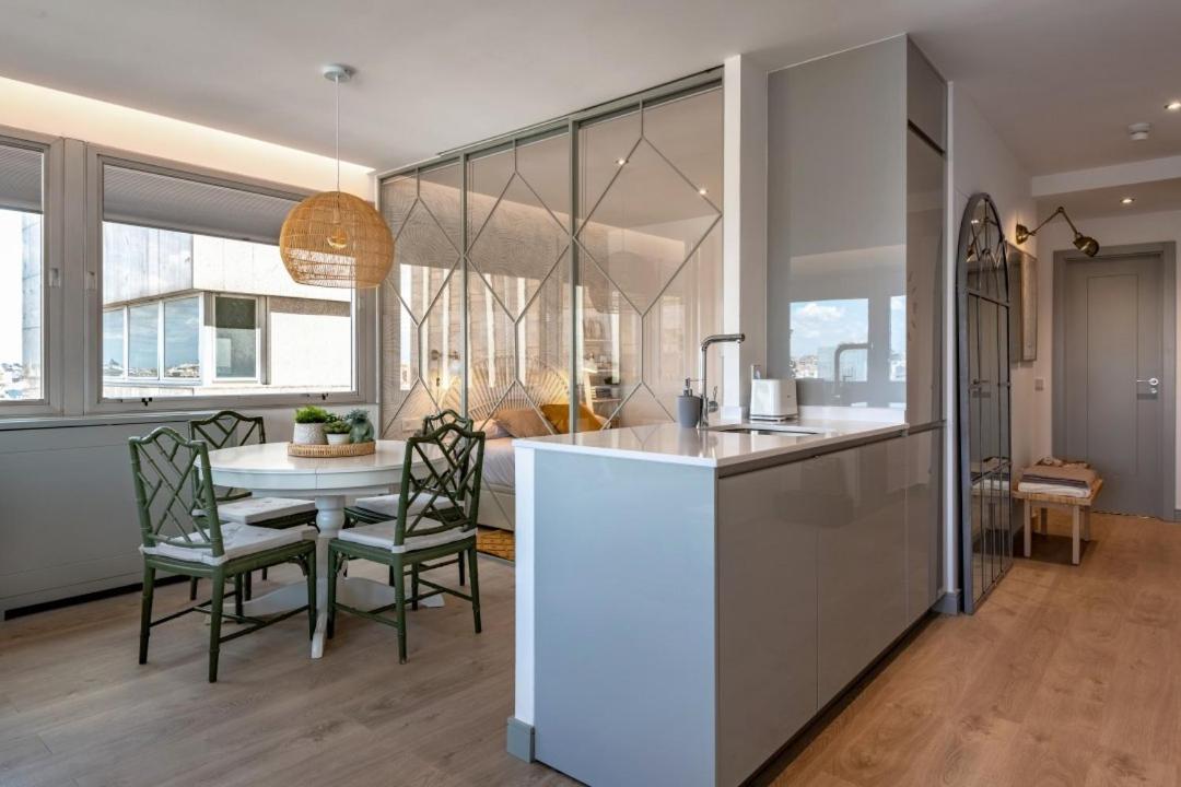 2 Bedrooms 1 Bathroom Furnished - Justicia - Incredible Views - Mintystay Madrid Exterior photo